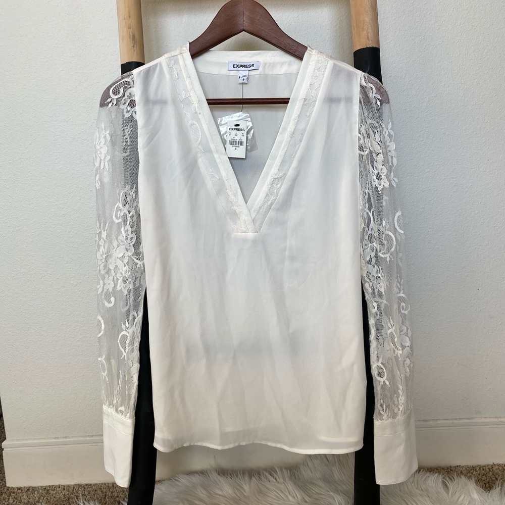 NWT, Express Women’s blouse